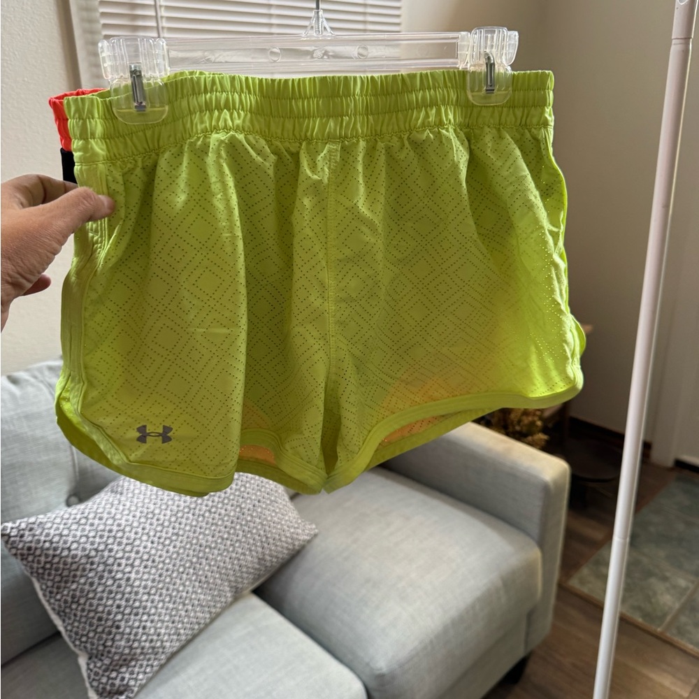 Under Armour Green and Coral Athletic Shorts Lightweight Moisture-Wicking